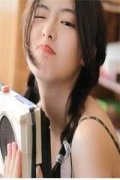 被捕入狱后，未婚夫带着新科技参