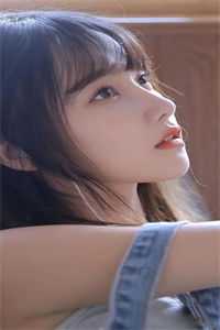 闪婚后，阴鸷霸总秒变小奶狗