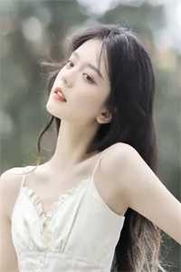快苟到无敌，父皇让我娶隔壁女帝