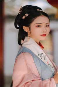 八零首富：奶爸宠妻带娃记