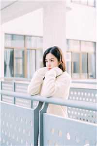 穿成反派亲娘后，她每天都被儿子教育