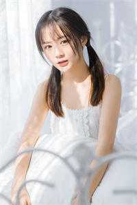 重生后，小魔女装柔弱被读心了